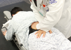 안산자생한방병원 허리치료법 추나요법-추나요법방법 2단계